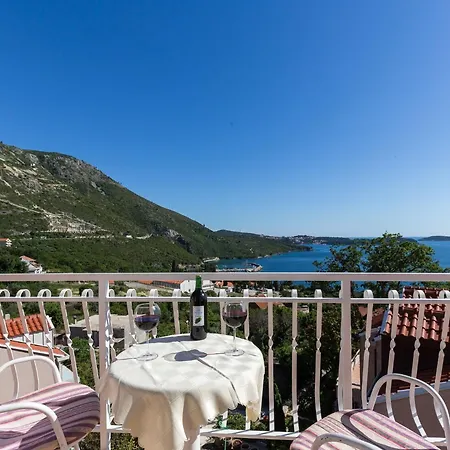 Dubravka - Premium With Balcony And Sea View 2 Apartman