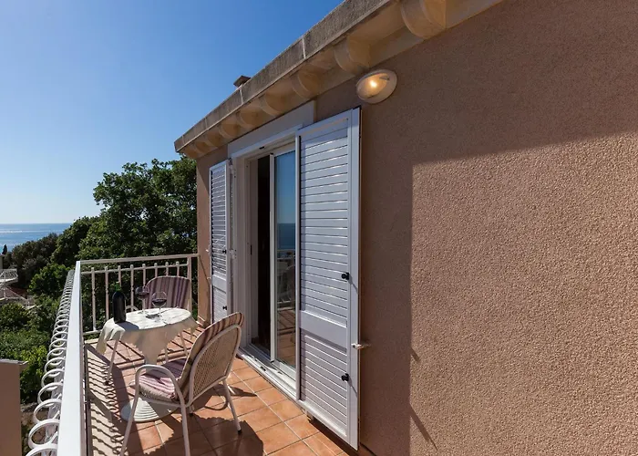 아파트 Dubravka - Premium With Balcony And Sea View 2 *